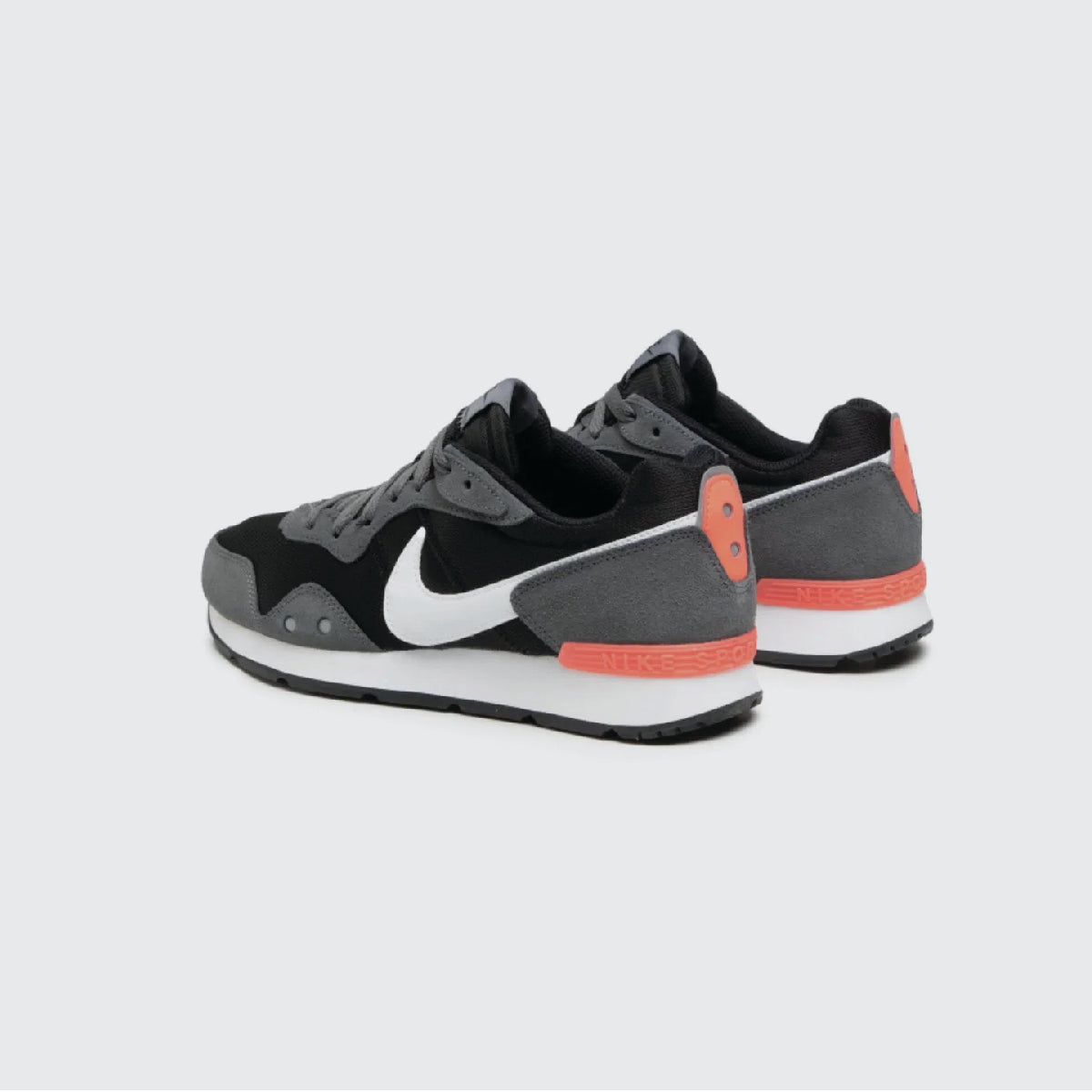 נעלי סניקרס Venture Runner - גברים