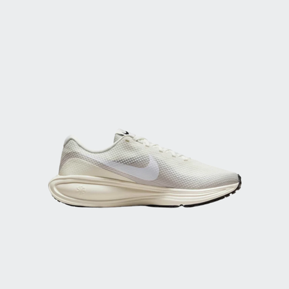 נעלי ספורט REVOLUTION 8 - נשים