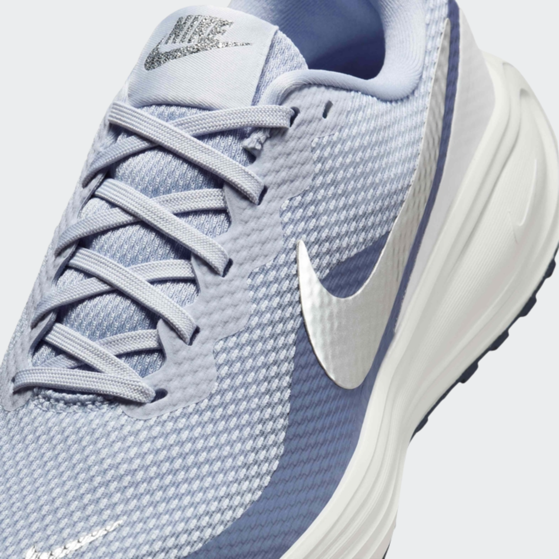 נעלי ריצה Revolution 8 - נשים