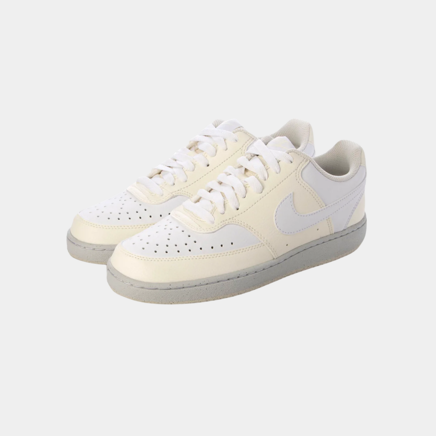 נעלי סניקרס Court Vision Low Next Nature - נשים