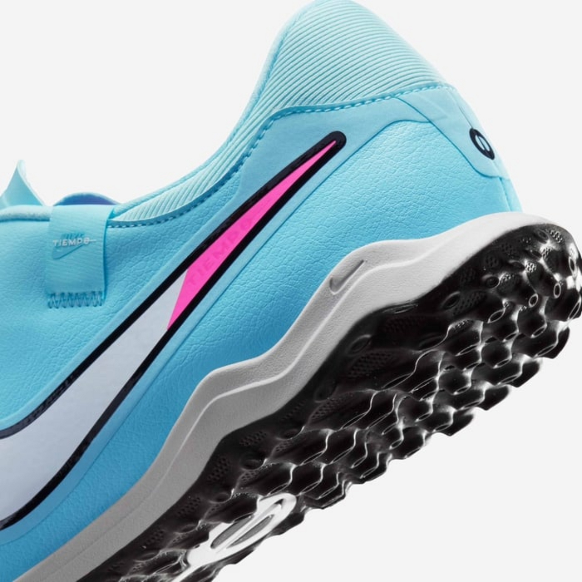 נעלי קטרגל Tiempo Legend 10 Academy - גברים