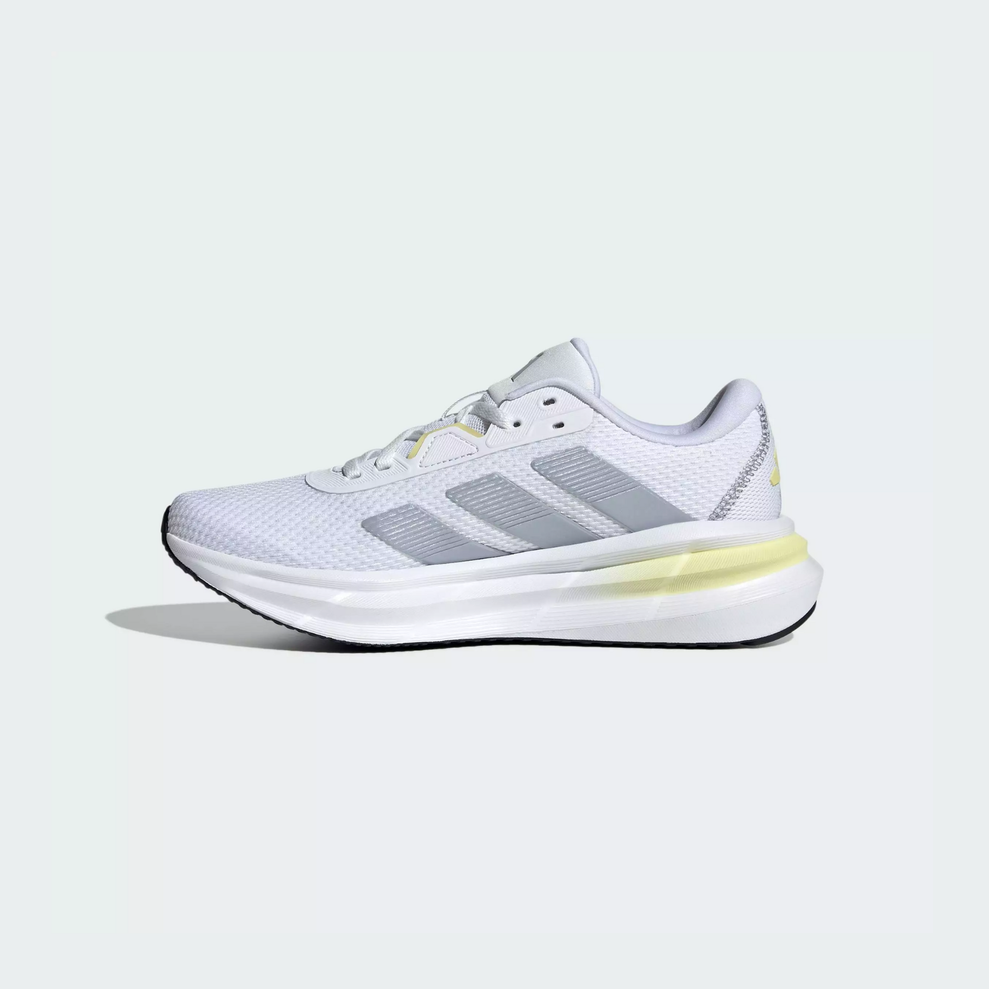 נעלי ספורט GALAXY 7 - נשים