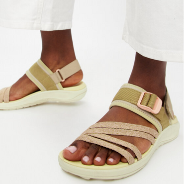 סנדלי נשים Merrell District 4 Backstrap