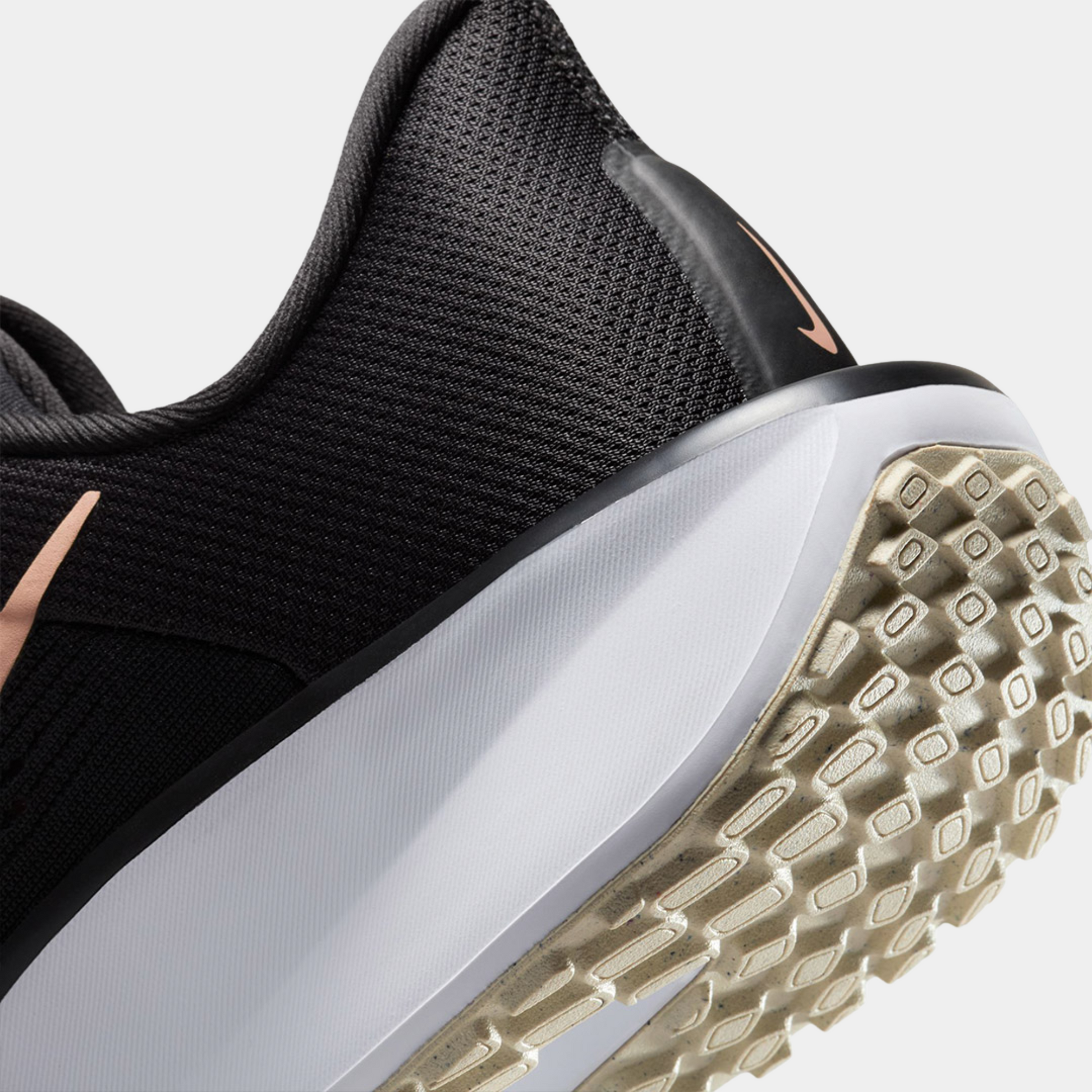 נעלי ספורט Quest 6 - נשים