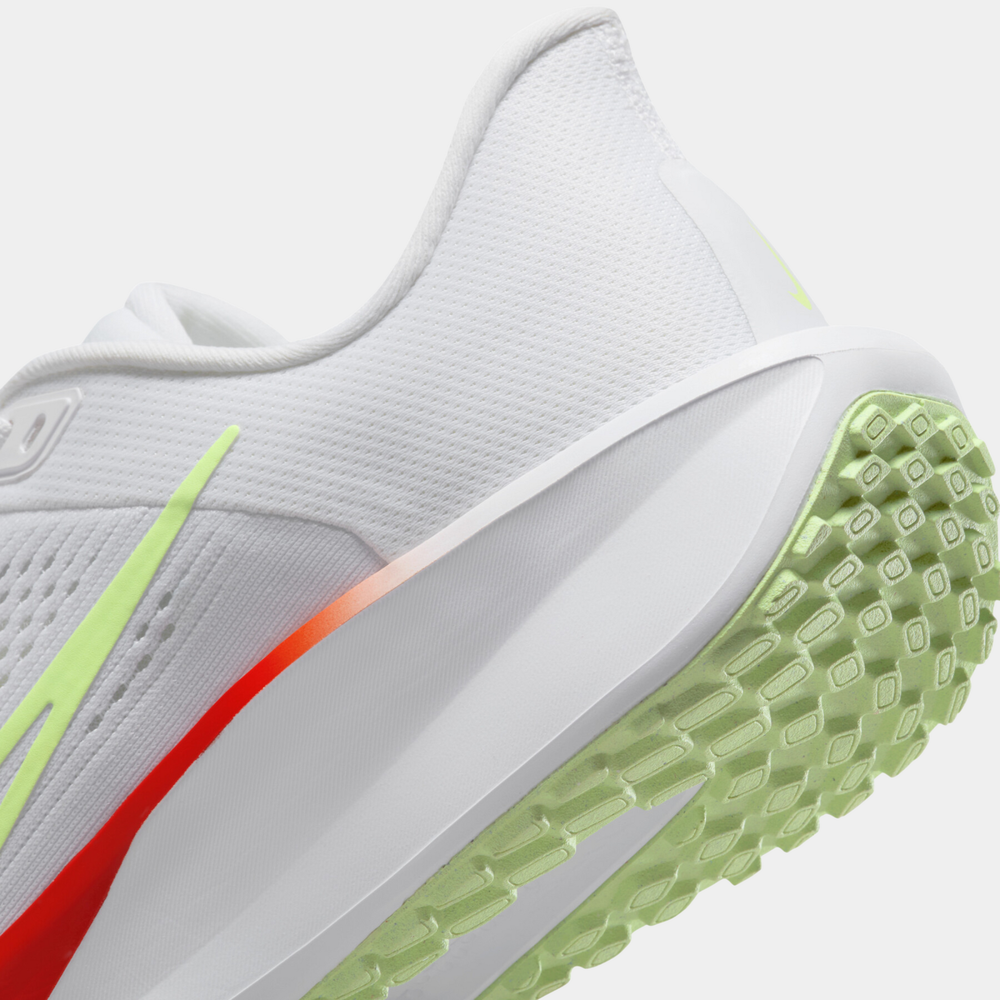 נעלי ריצה מקצועיות Quest 6 - נשים