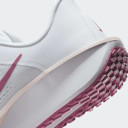 נעלי ספורט QUEST 6 - נשים