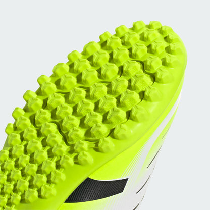 נעלי קטרגל ילדים adidas Predator Club עם סקוץ'