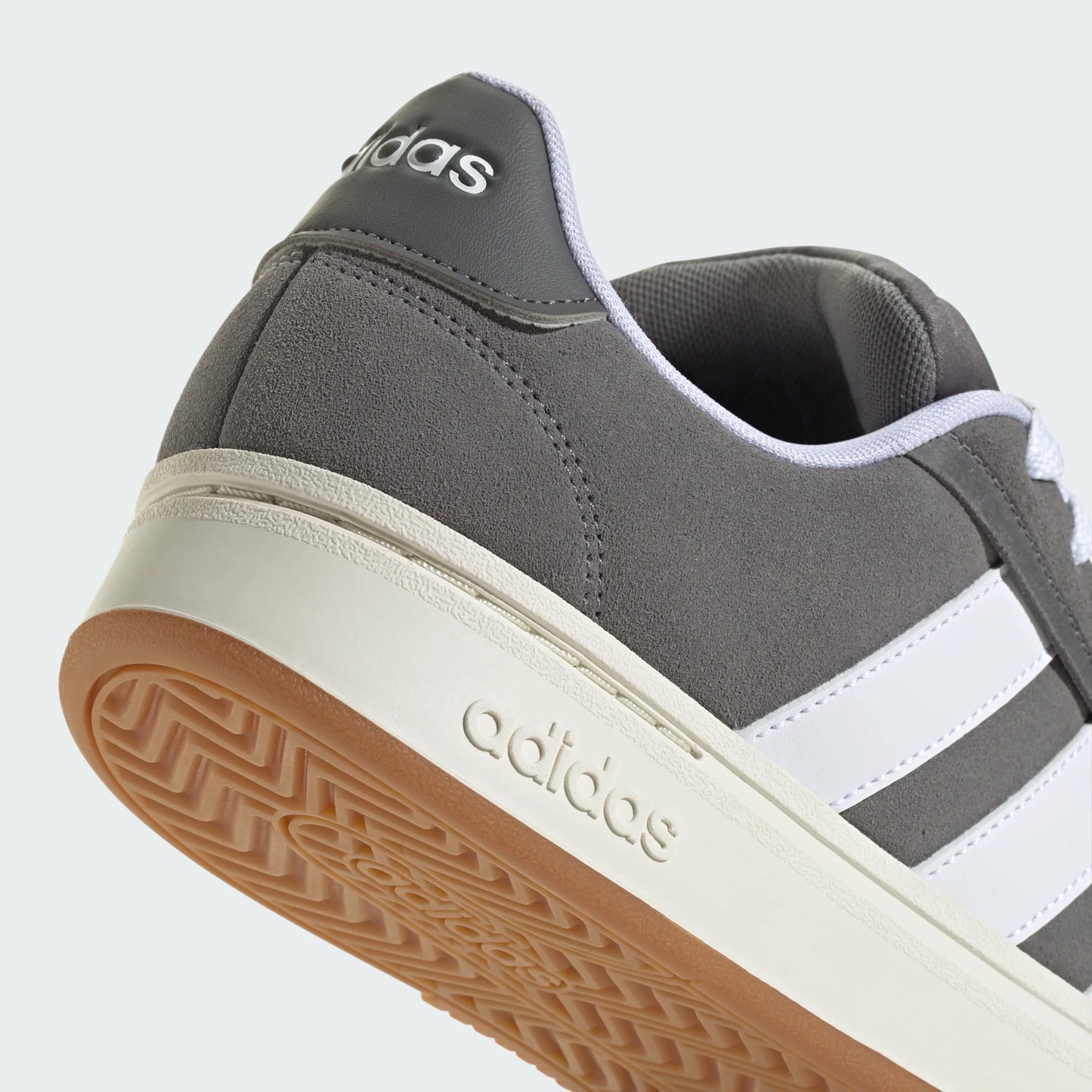 נעלי סניקרס גברים adidas Grand Court Alpha 00S