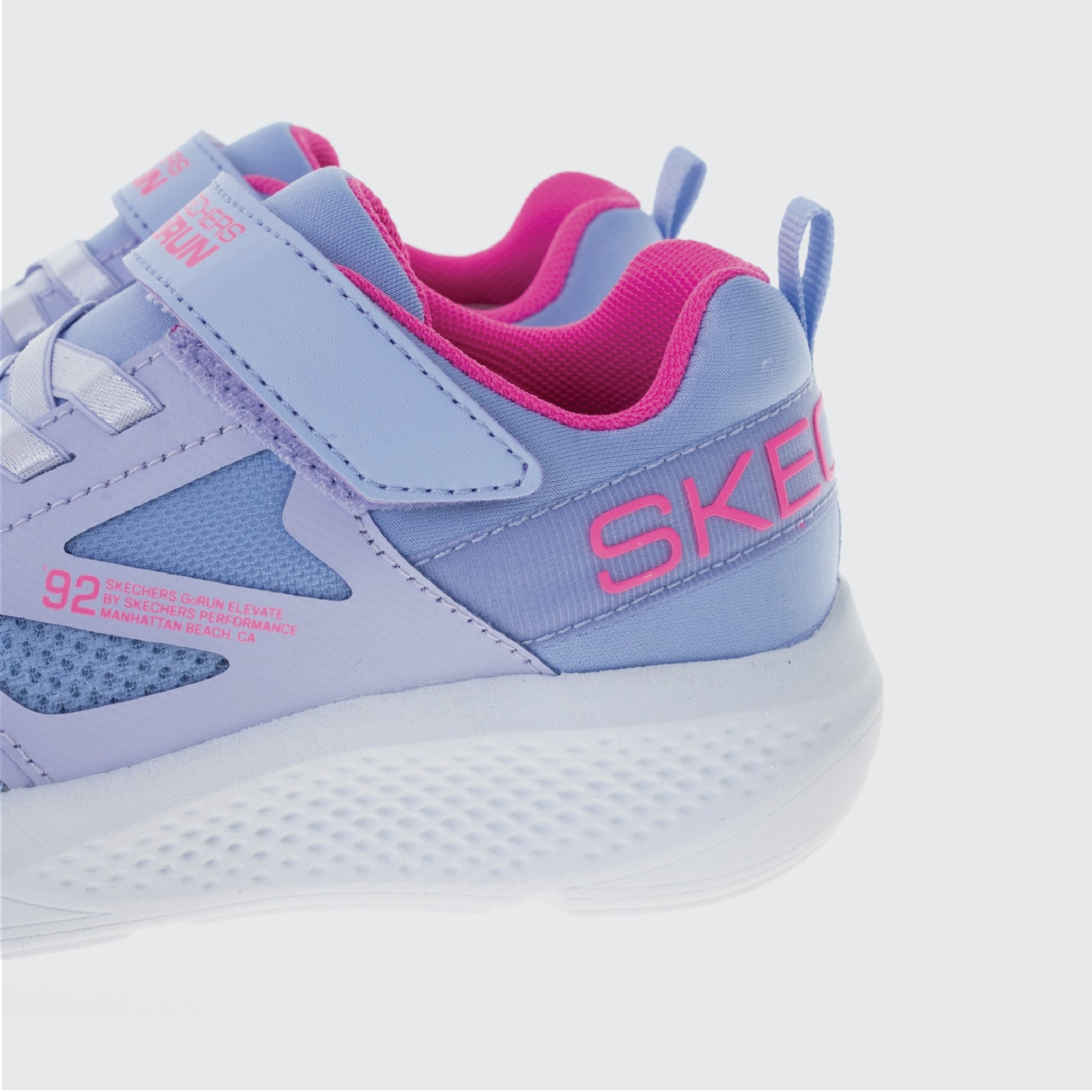 נעלי ספורט סקצרס - ילדות