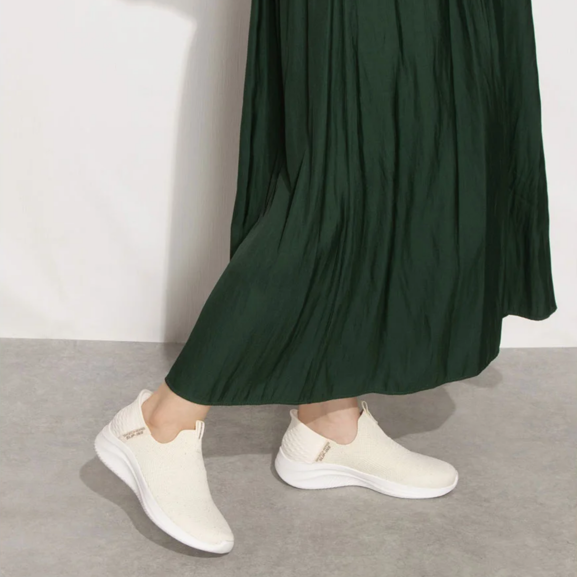 נעלי הליכה ULTRA FLEX 3.0 - נשים