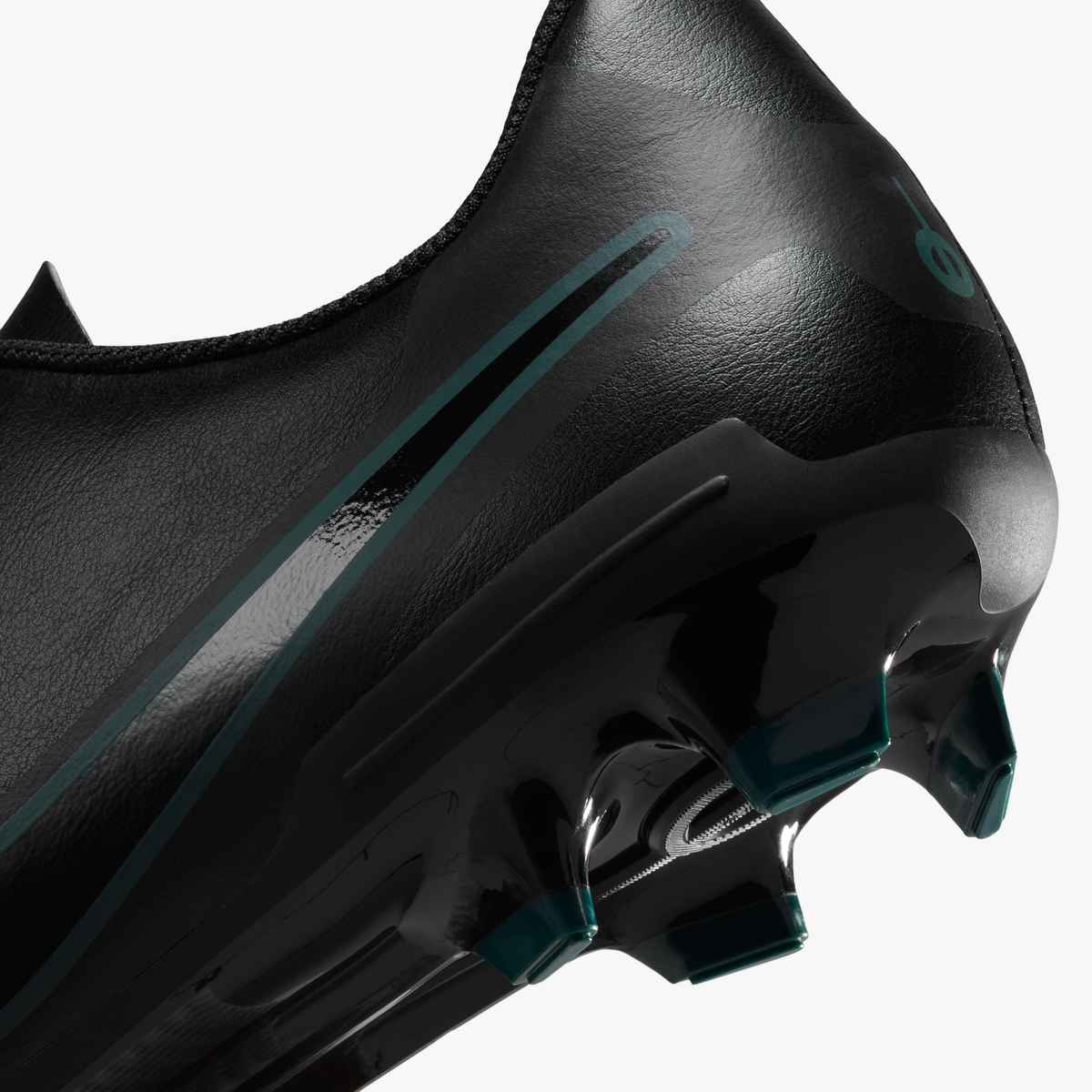 נעלי כדורגל Tiempo Legend 10 Club - גברים